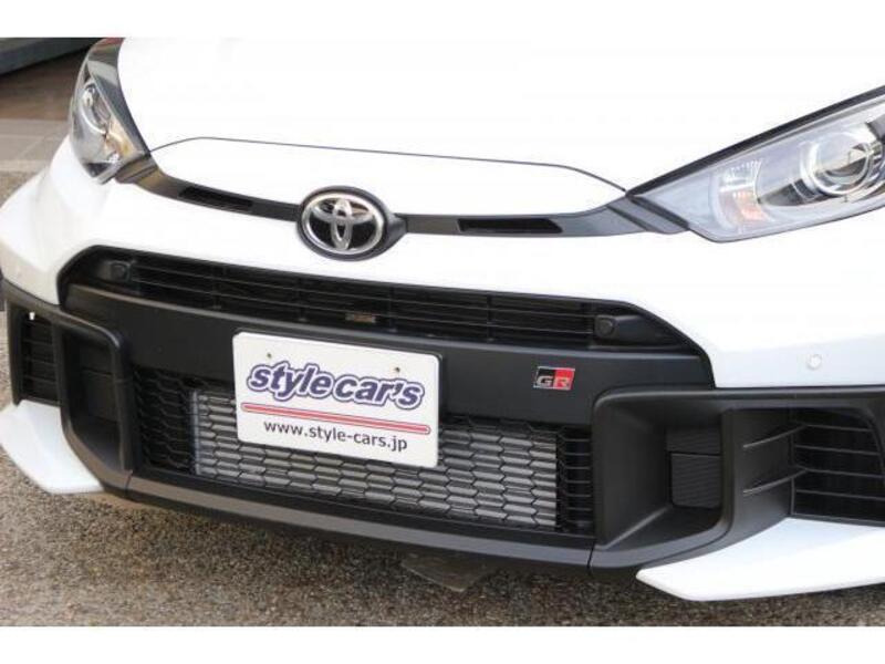 GR YARIS