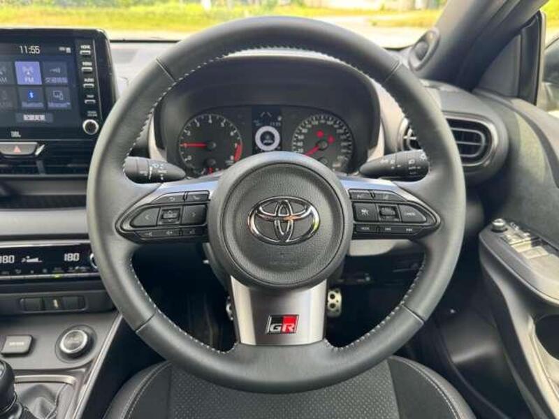 GR YARIS