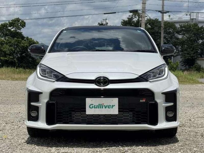 GR YARIS