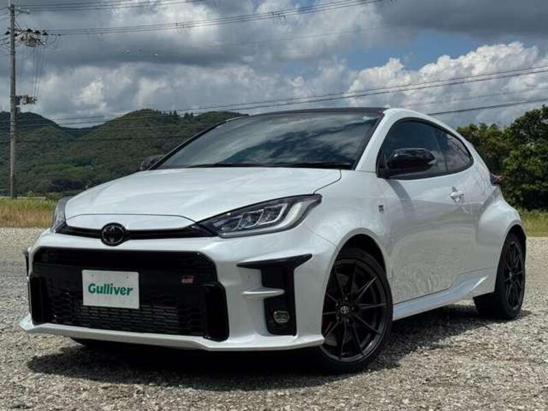 GR YARIS
