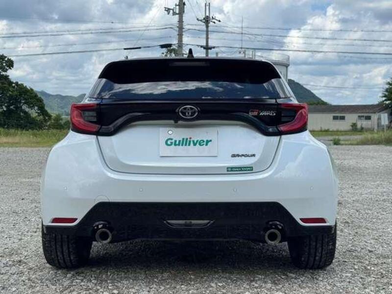 GR YARIS