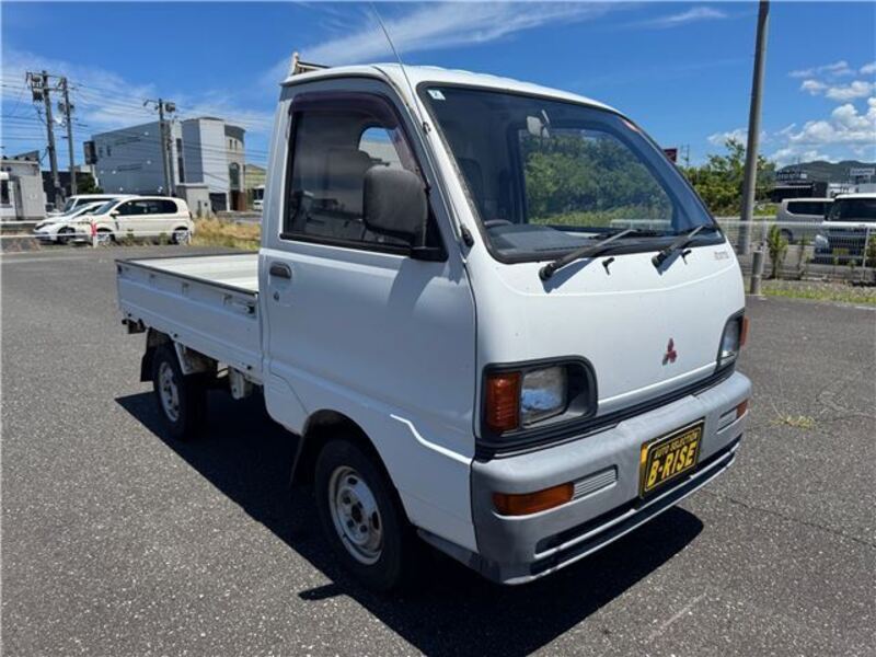 MITSUBISHI MINICAB TRUCK