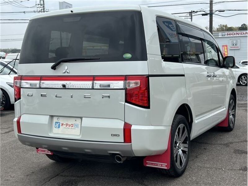 DELICA D5