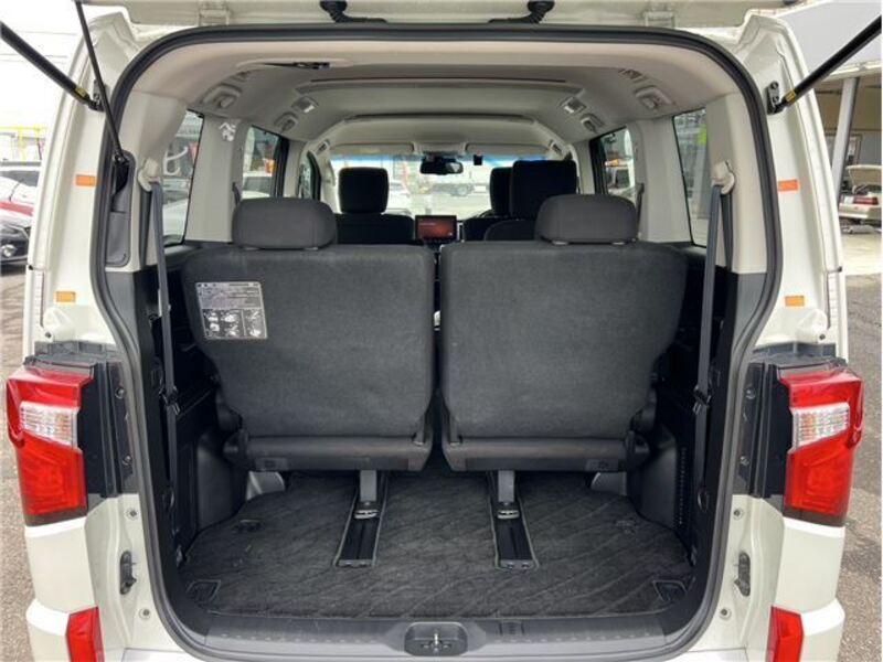 DELICA D5