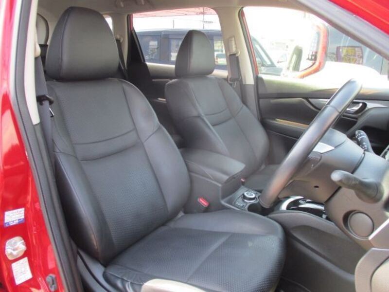 X-TRAIL