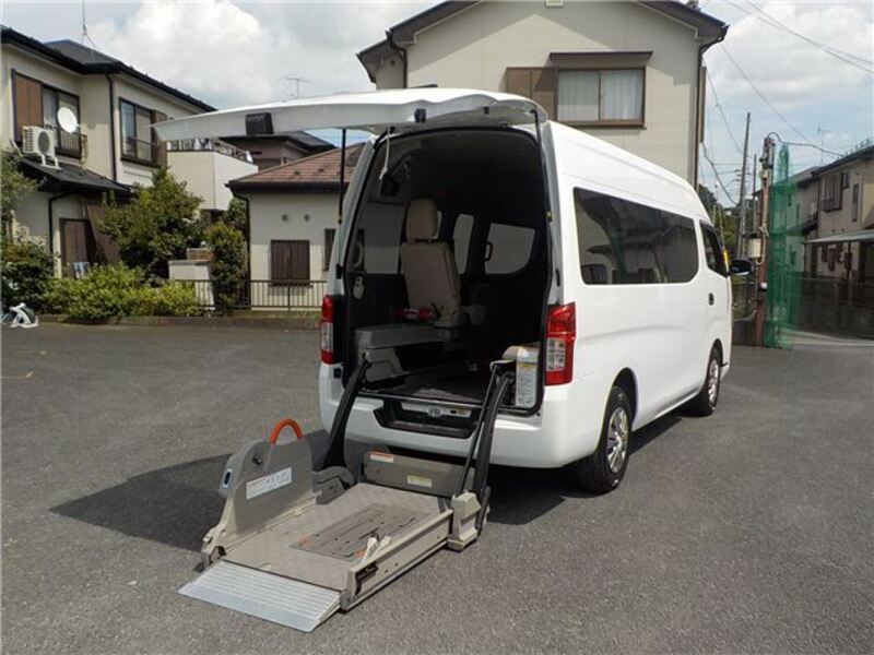 NISSAN NV350 CARAVAN