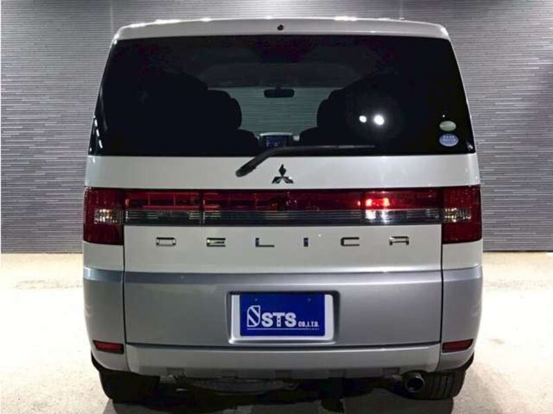 DELICA D5