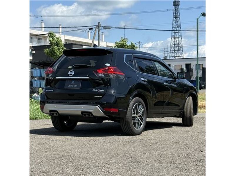 X-TRAIL
