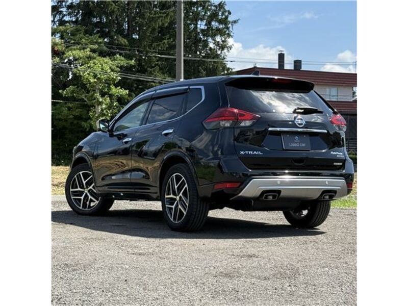 X-TRAIL