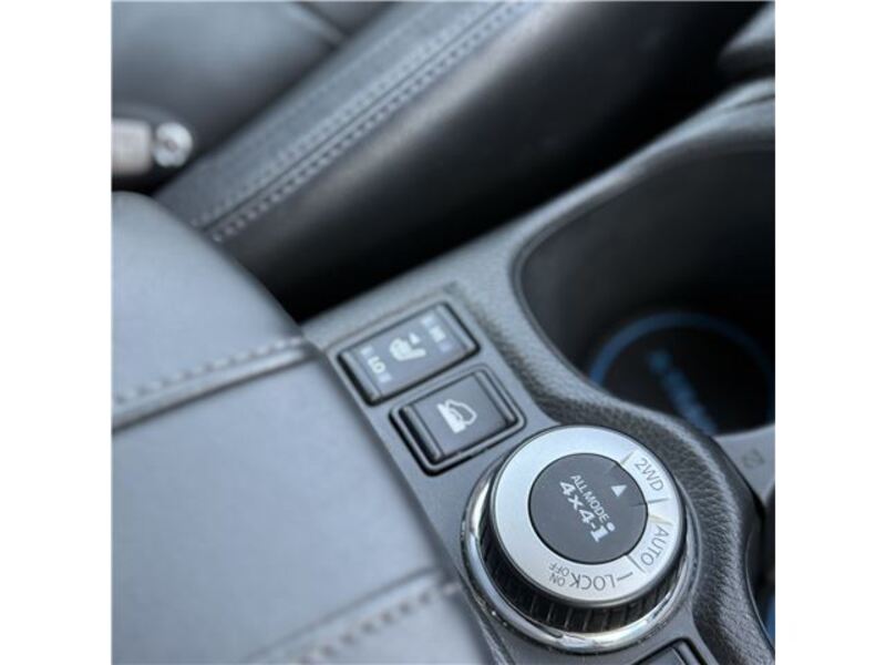 X-TRAIL