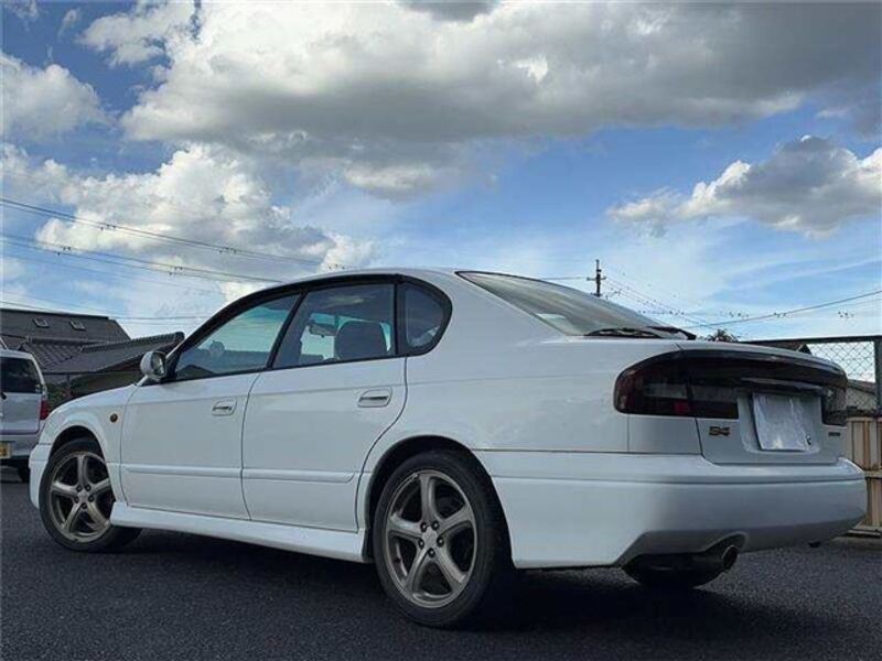 LEGACY B4
