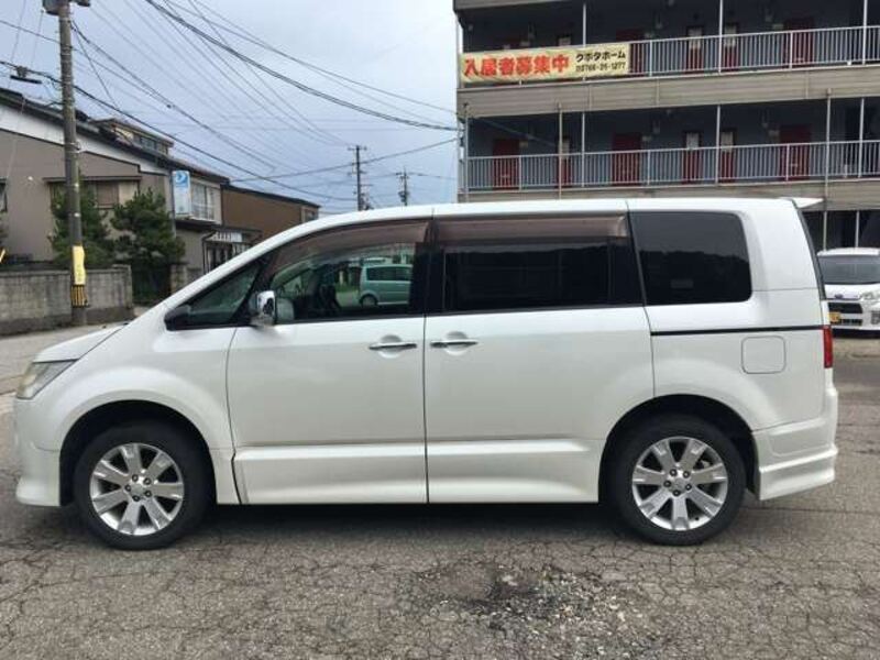 DELICA D5