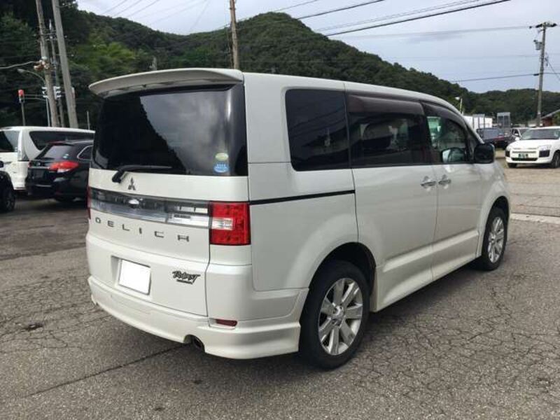 DELICA D5