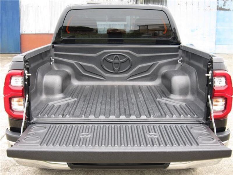 HILUX