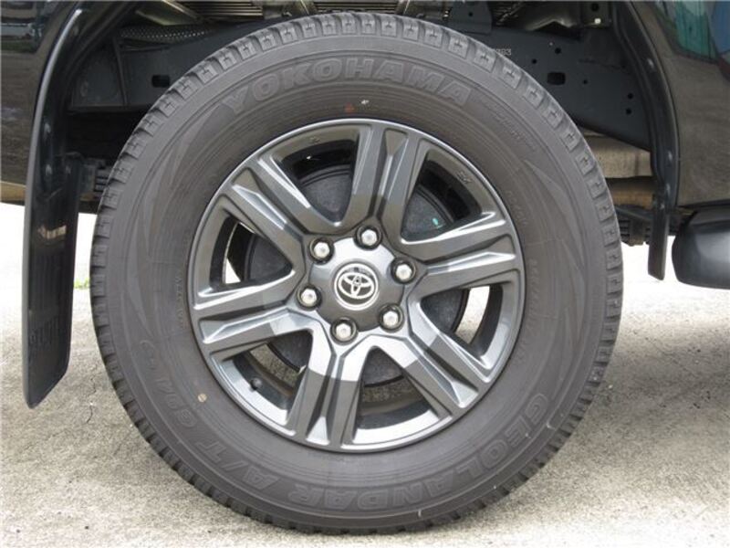 HILUX