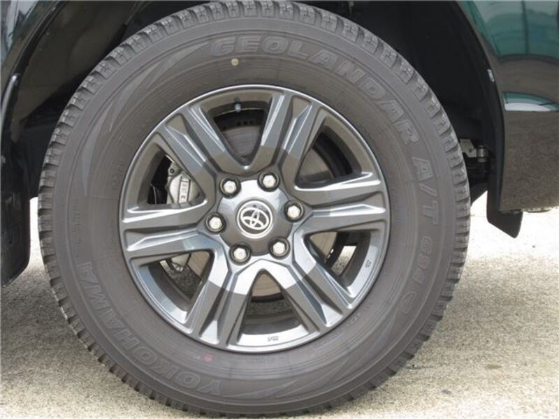 HILUX