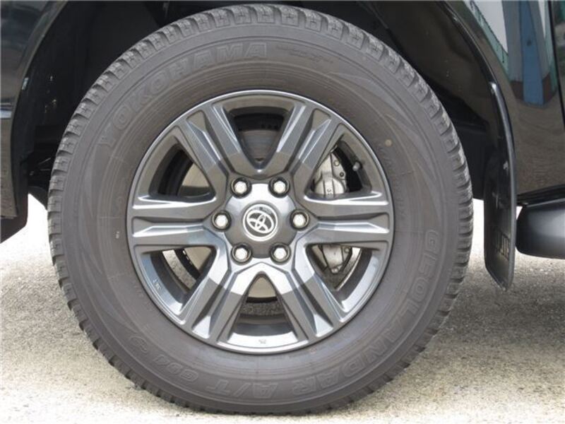 HILUX