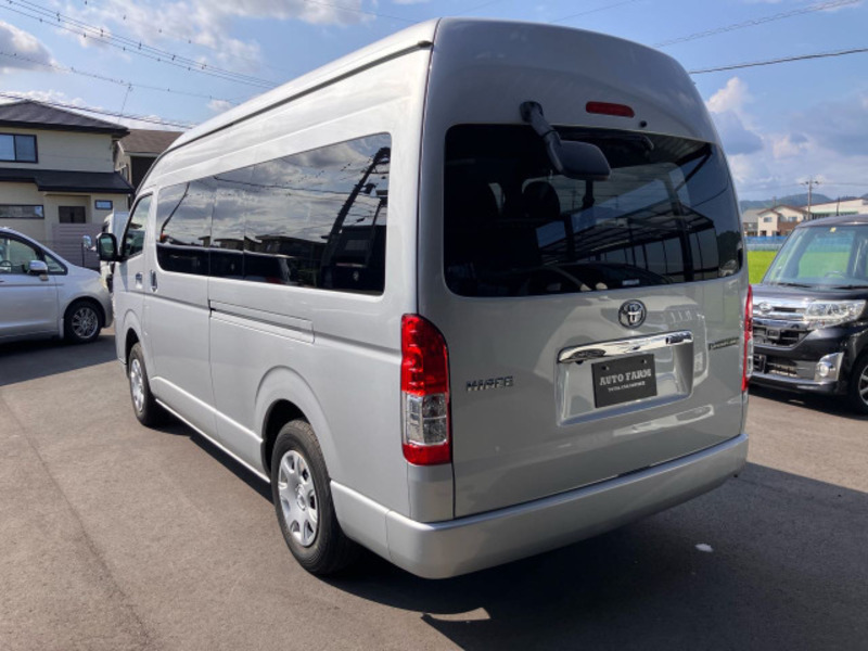 HIACE