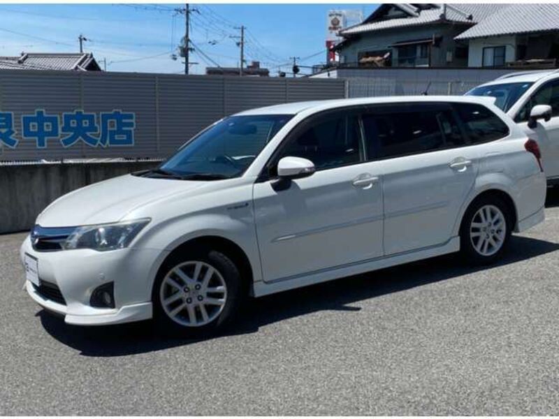 COROLLA FIELDER