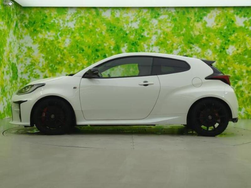 GR YARIS
