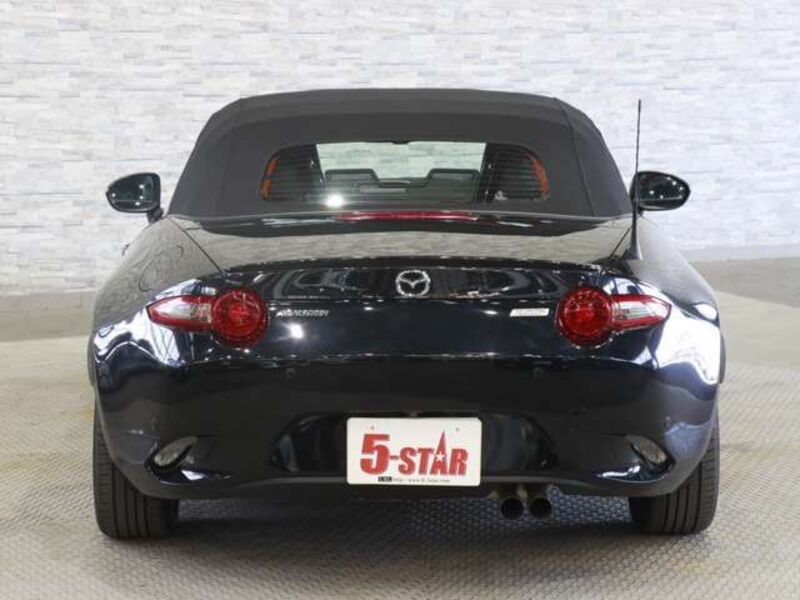 ROADSTER