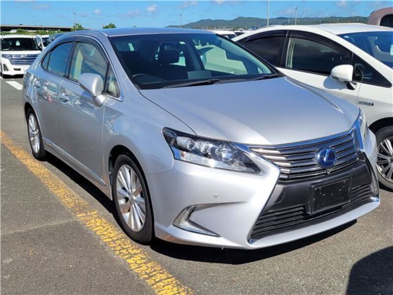 LEXUS HS