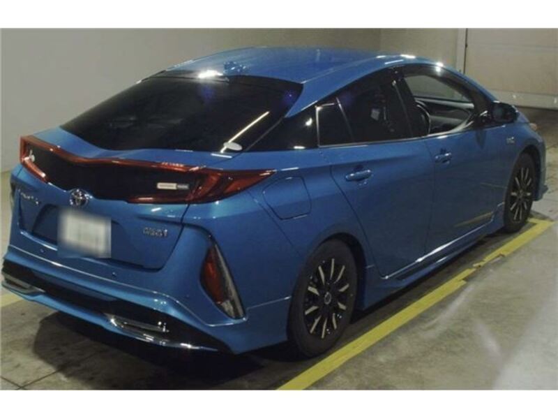 PRIUS PHV