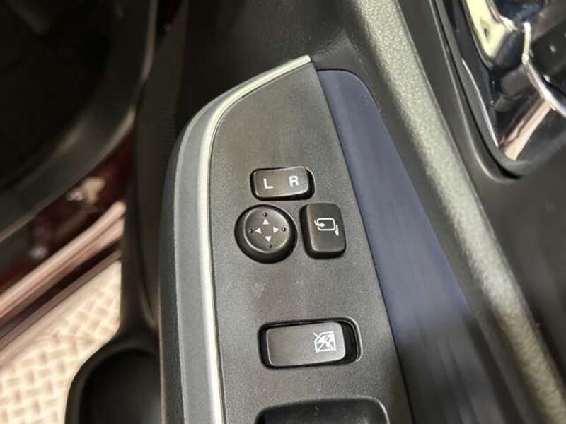 DELICA D2