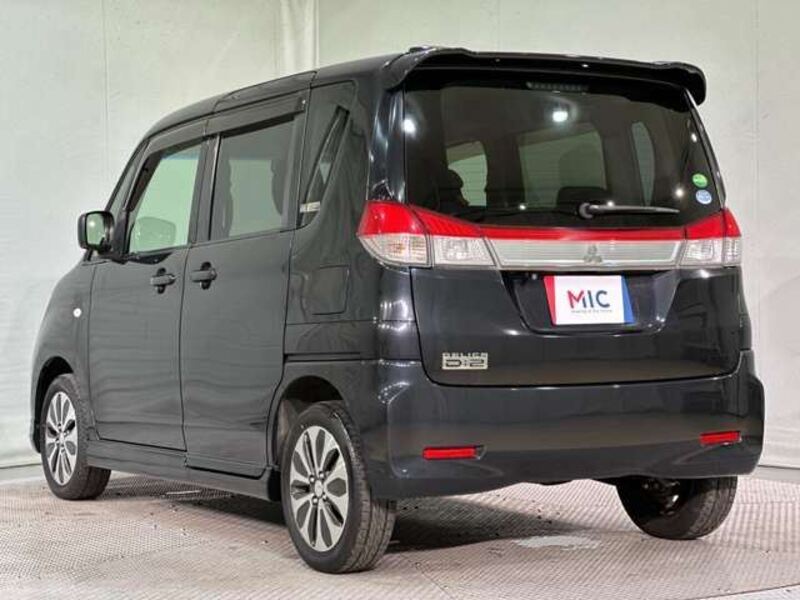 DELICA D2