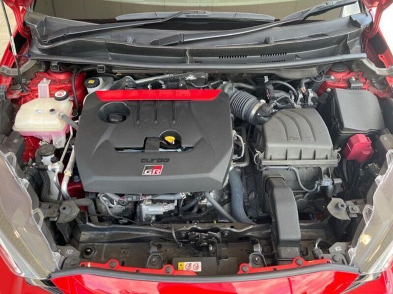 GR YARIS