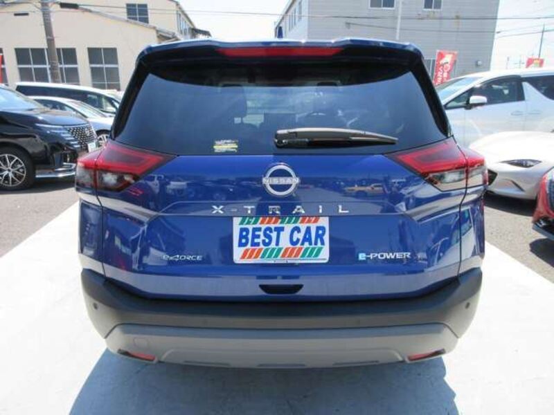 X-TRAIL