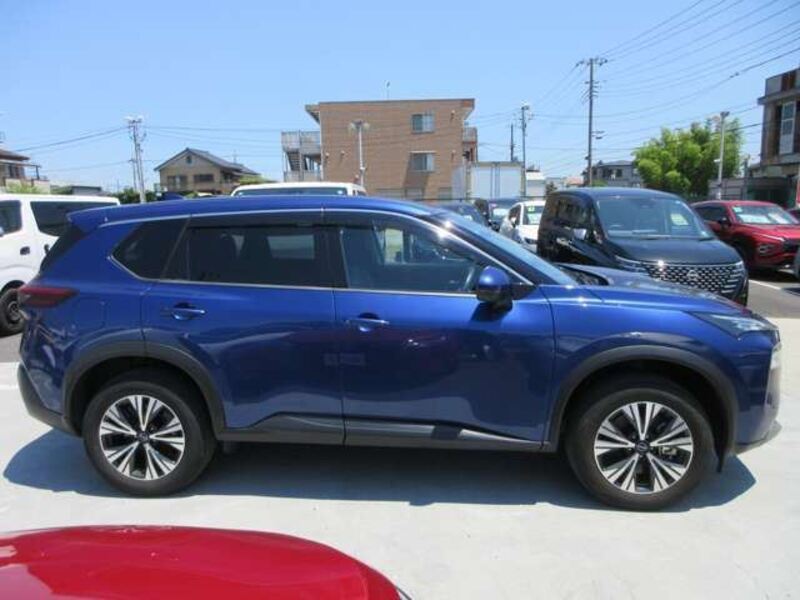 X-TRAIL