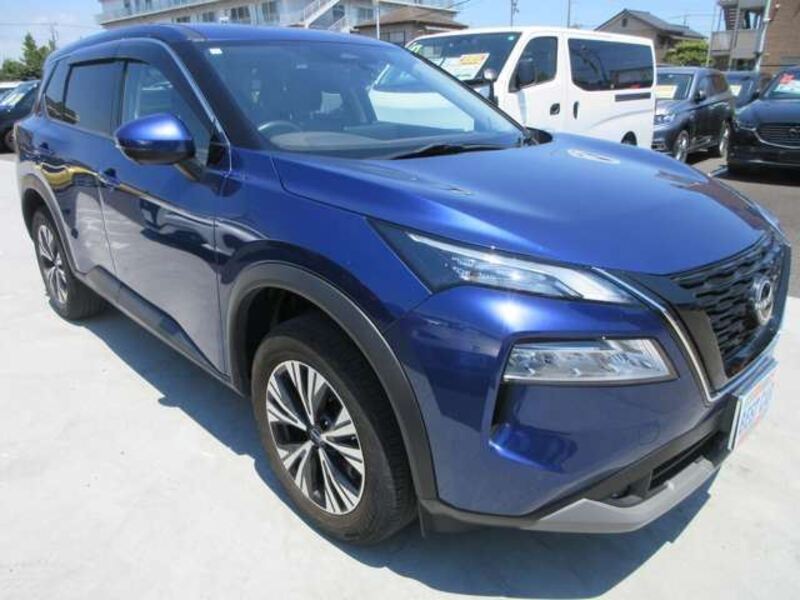 X-TRAIL