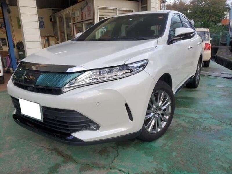 TOYOTA HARRIER