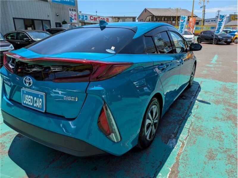 PRIUS PHV