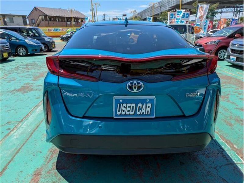 PRIUS PHV