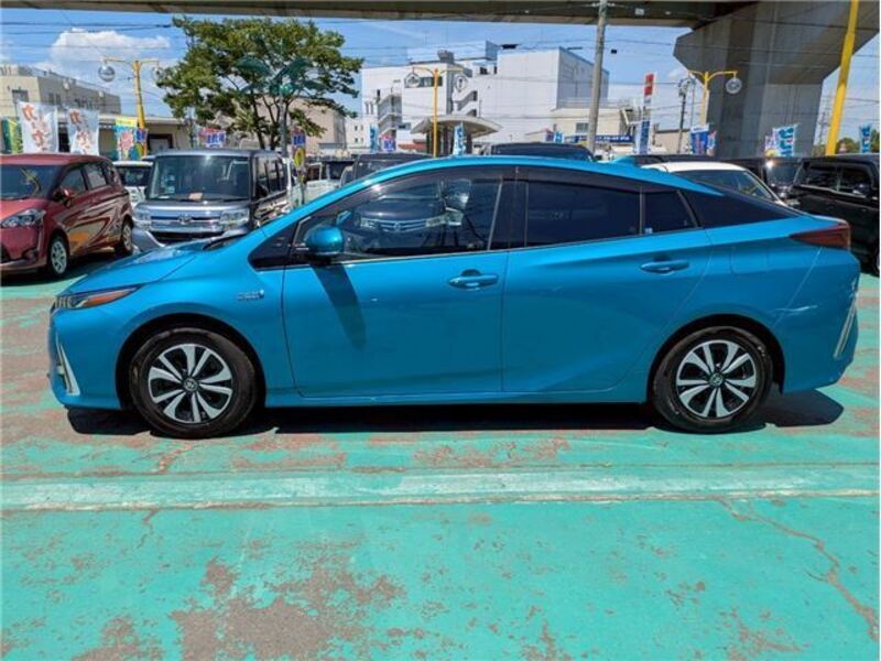 PRIUS PHV