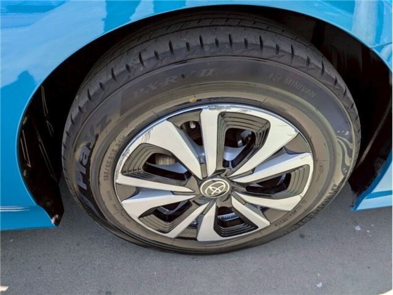 PRIUS PHV