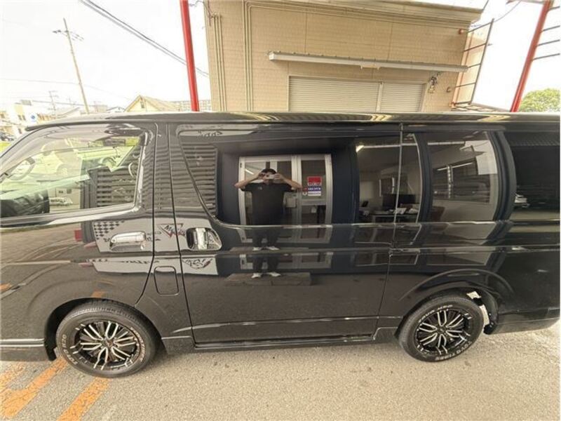 HIACE VAN