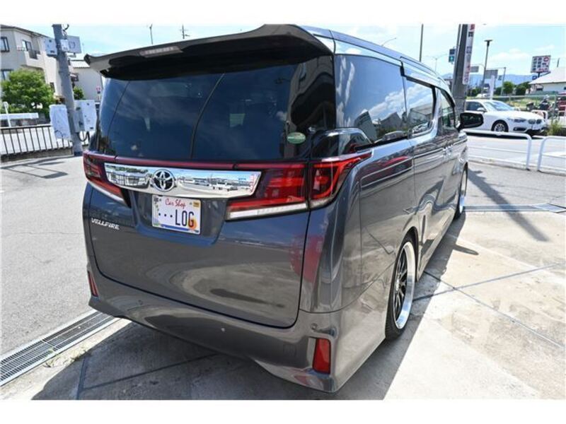 VELLFIRE