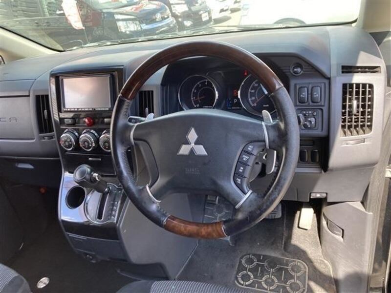 DELICA D5