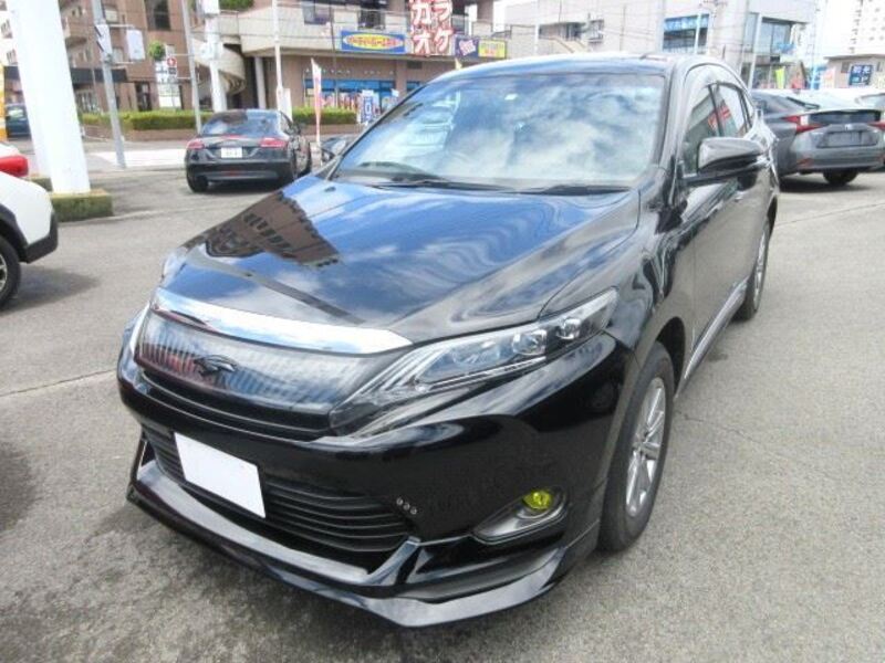TOYOTA HARRIER