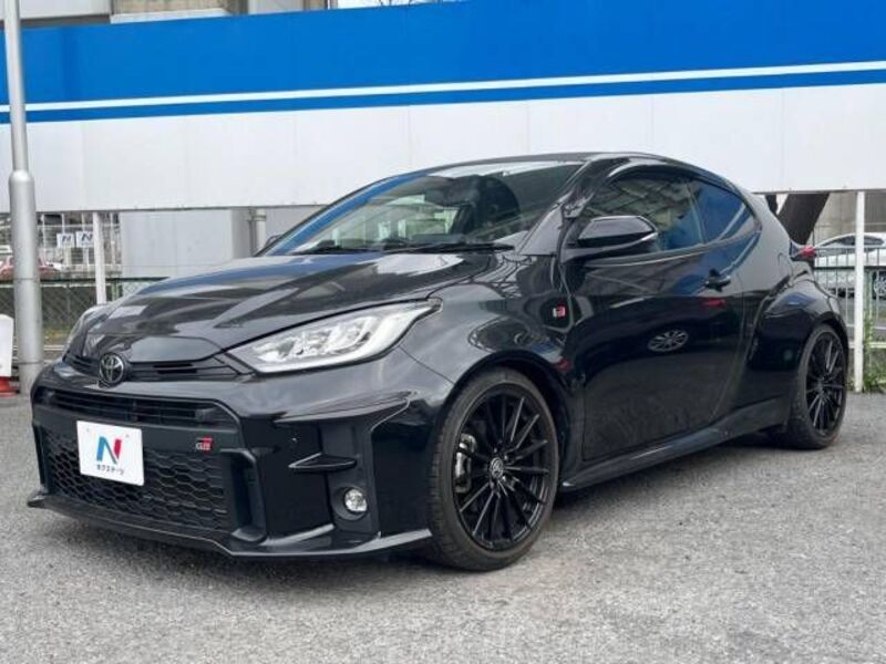 GR YARIS