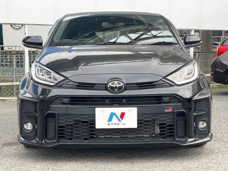 GR YARIS