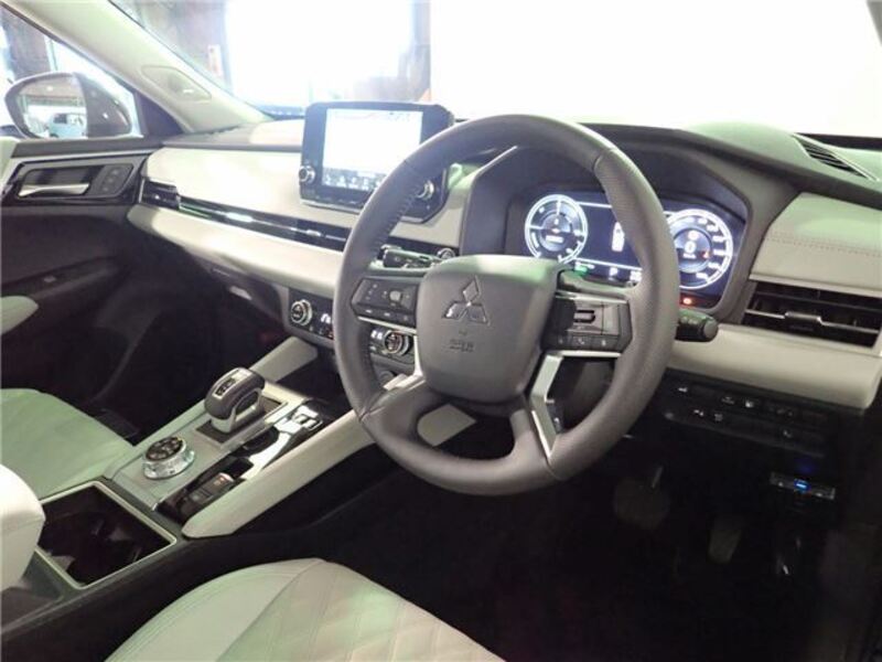 OUTLANDER PHEV