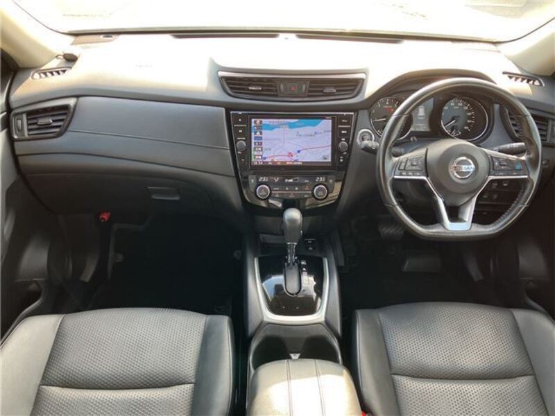 X-TRAIL