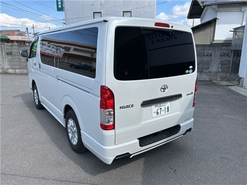 HIACE VAN