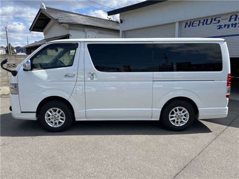 HIACE VAN