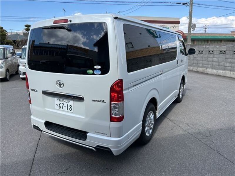 HIACE VAN