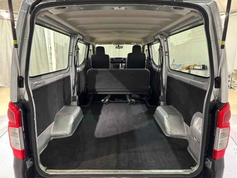 NV350 CARAVAN